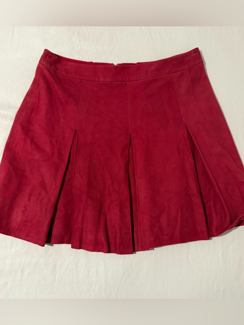 Alice & Olivia Lee Red Pleated Leather Suede Mini Skirt size 10
